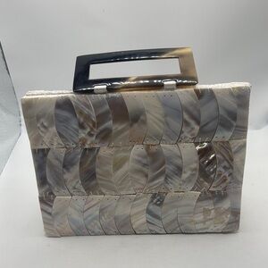 VTG White Mother of Pearl Clutch W/Lucite Handle evening bag dressy night out